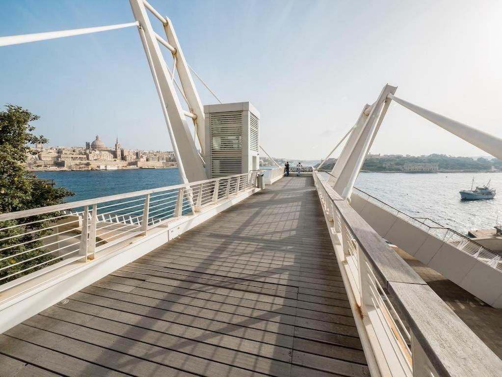 Seafront Lux Apart Inc Pool, Upmarket Area Sliema Exterior photo
